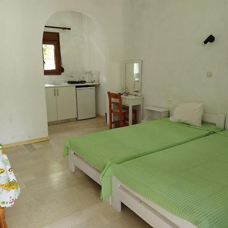 "Patra'S" Apartments Patra Poseidonion Esterno foto
