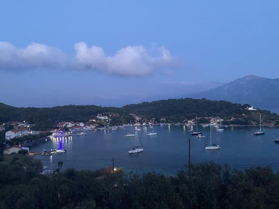 "Patra'S" Apartments Patra Poseidonion Esterno foto